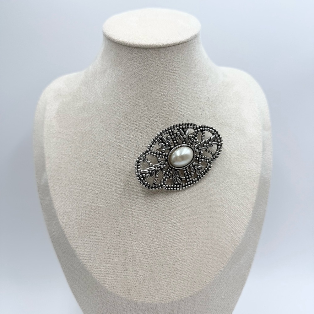 Vintage Anne Klein Silver Tone Oval Brooch with Faux Pearl Accent